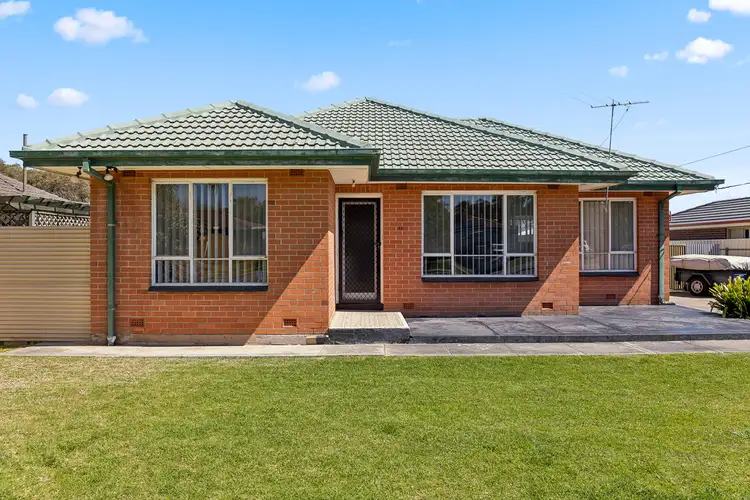11 Barbara Avenue, Morphett Vale SA 5162