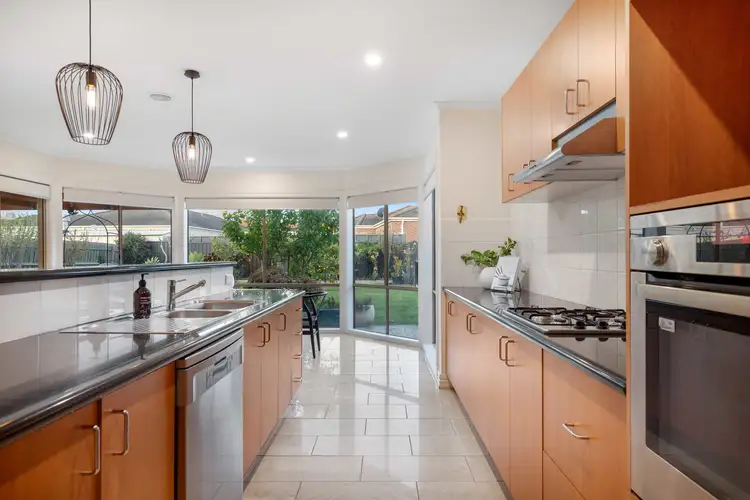 Sixth view of Homely house listing, 10 Palmerston Crescent, Taylors Lakes VIC 3038