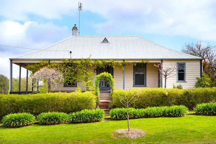 99 Hargraves Street, Castlemaine VIC 3450