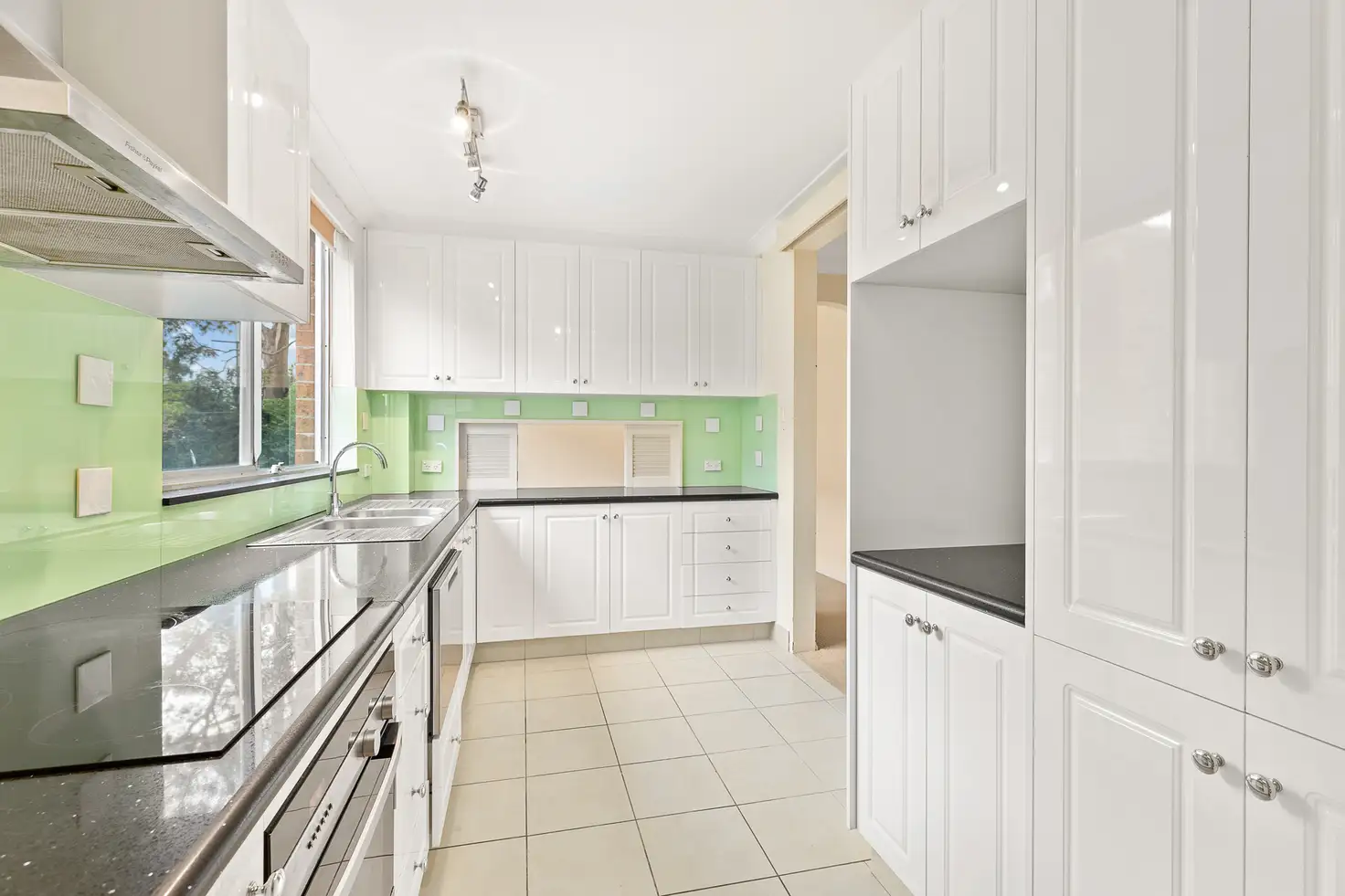 Main view of Homely unit listing, 28/8-14 Bowen Street, Chatswood NSW 2067