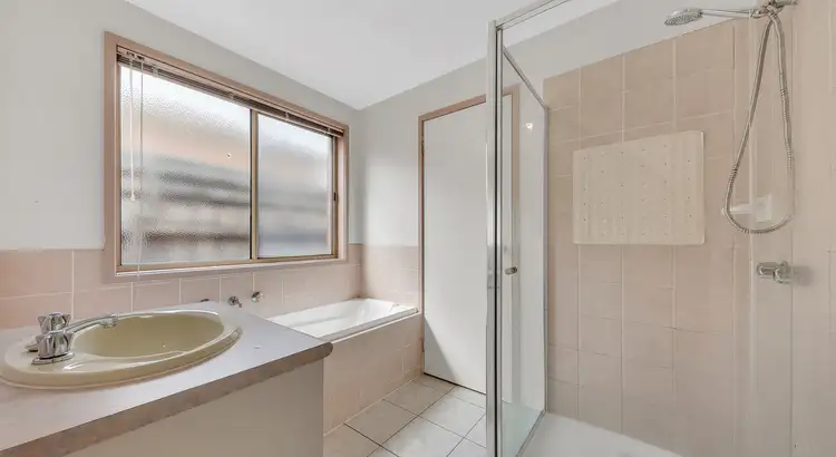 Fifth view of Homely house listing, 10 Rutman Close, Werribee VIC 3030