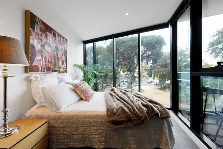 Fifth view of Homely apartment listing, 303/8 Bowen Crescent, Melbourne VIC 3004