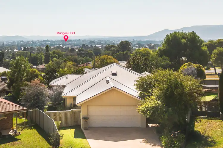 19 Flirtation Avenue, Mudgee NSW 2850