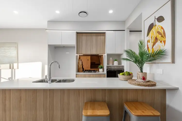 Sixth view of Homely townhouse listing, 28/1 Lake Serenity Boulevard, Helensvale QLD 4212