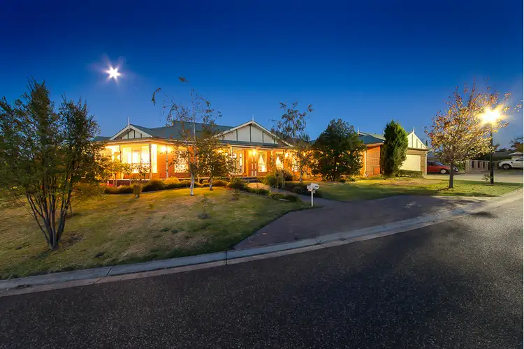 38 Highland Crescent, Narre Warren South VIC 3805