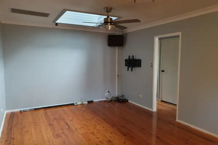 Second view of Homely unit listing, 2/5 Musgrave Place, Figtree NSW 2525