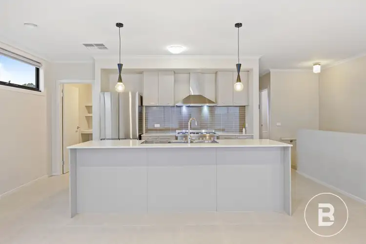 Fifth view of Homely house listing, 2 Regal Drive, Alfredton VIC 3350