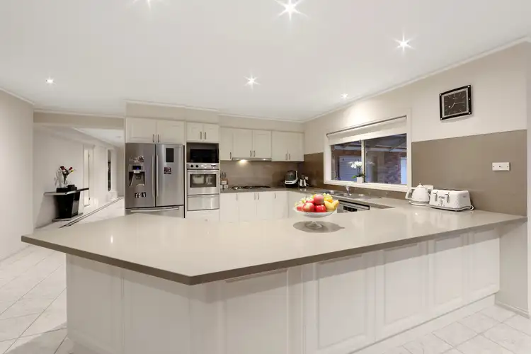 Second view of Homely house listing, 8 Gladesville Close, Lysterfield South VIC 3156