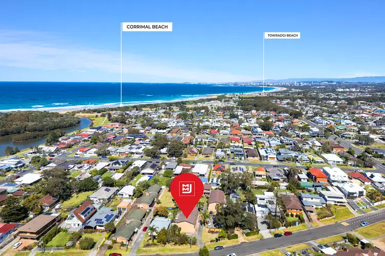 Second view of Homely townhouse listing, 1/15-17 Turner Esplanade, East Corrimal NSW 2518