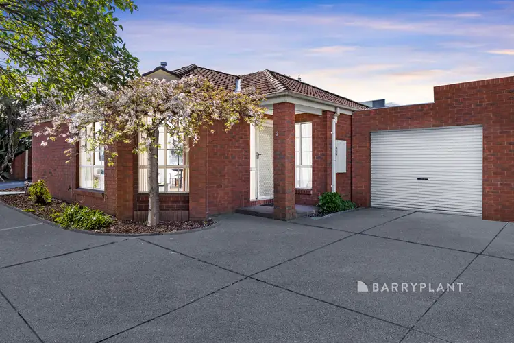 2/61 Strathavan Drive, Berwick VIC 3806