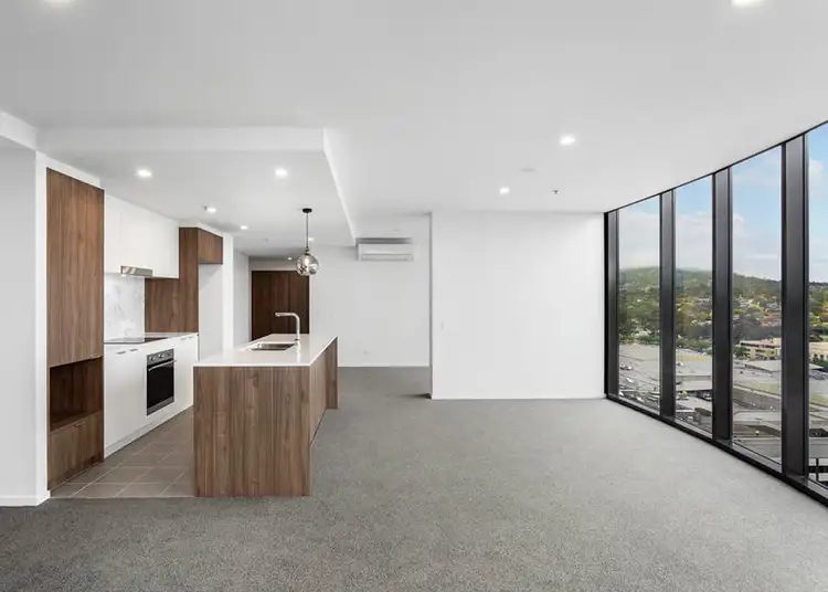 1904/15 Bowes Street Street