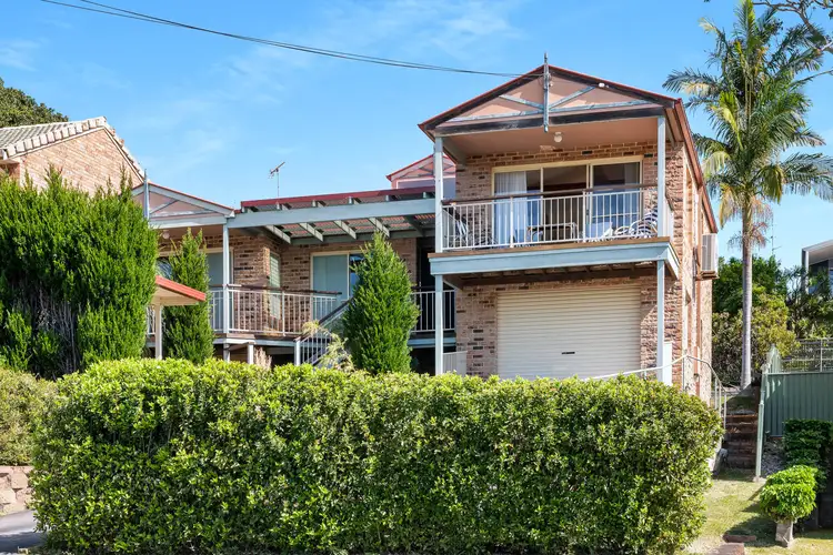 9 Waldegrave Crescent