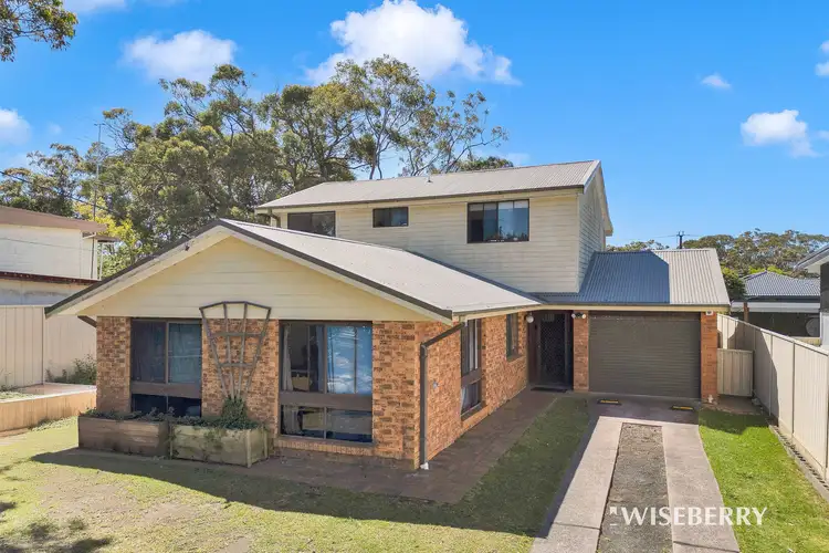 11 Kellys Road, Lake Munmorah NSW 2259