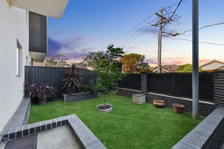 2/5 White Avenue, Bankstown NSW 2200