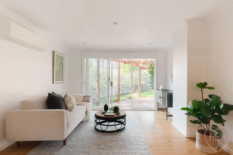 6 Stanley Street, Hackett ACT 2602