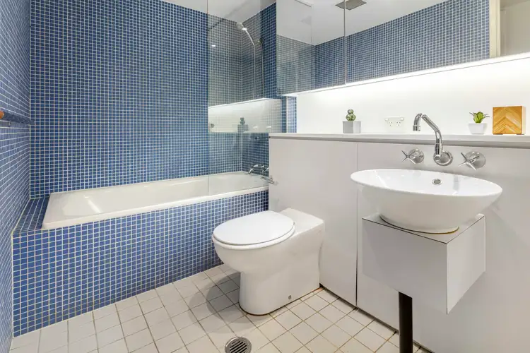 Sixth view of Homely apartment listing, 401/45-49 Shelley Street, Sydney NSW 2000