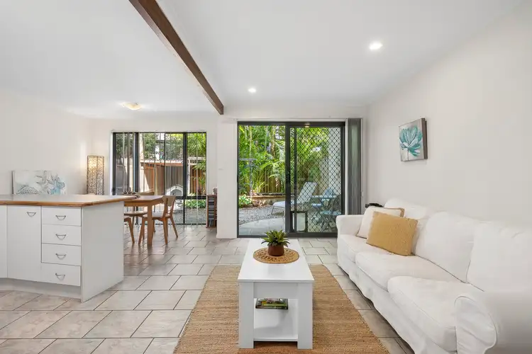 4/4 Wales Court, Mount Coolum QLD 4573