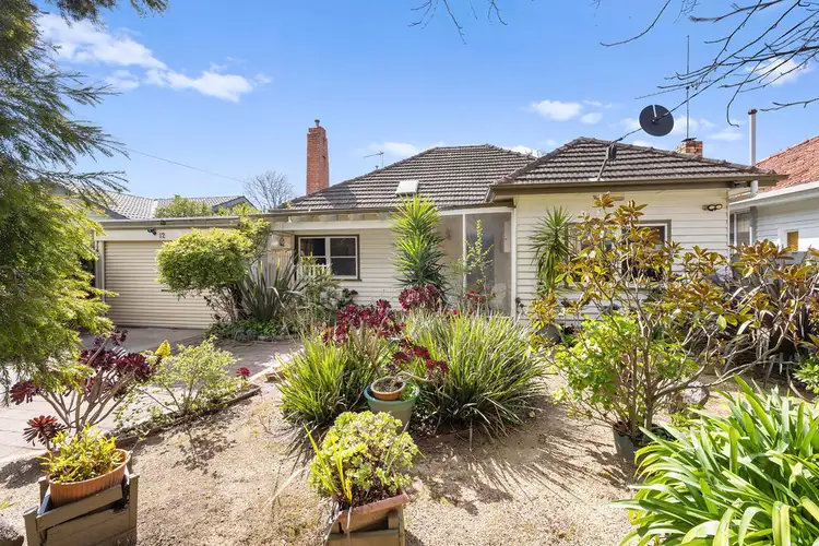 12 Beaufort Avenue, Alfredton VIC 3350