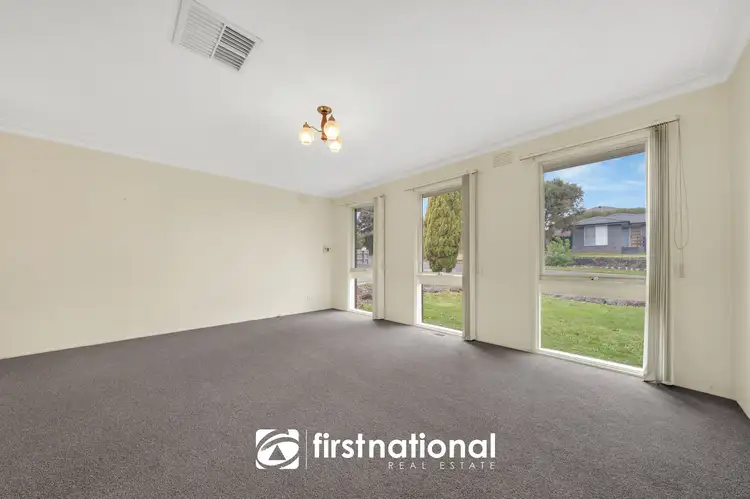 Sixth view of Homely house listing, 4 Bootie Court, Endeavour Hills VIC 3802