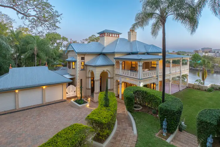 50 Dauphin Terrace, Highgate Hill QLD 4101