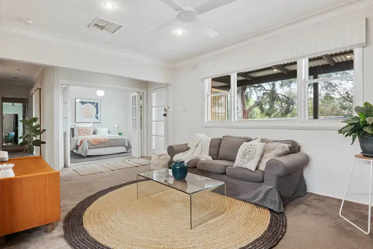 28 Ameily Crescent, Reservoir VIC 3073