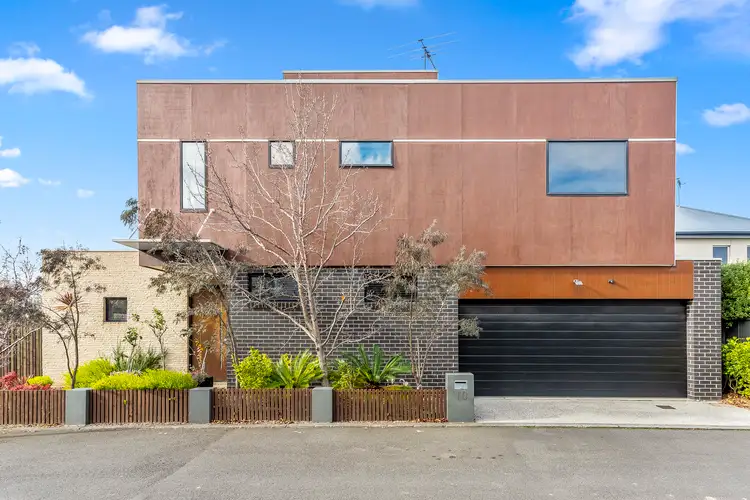 10 Pelican Lane, Maribyrnong VIC 3032