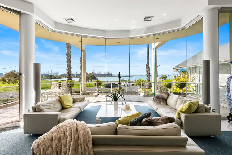 78 The Strand, Newport VIC 3015