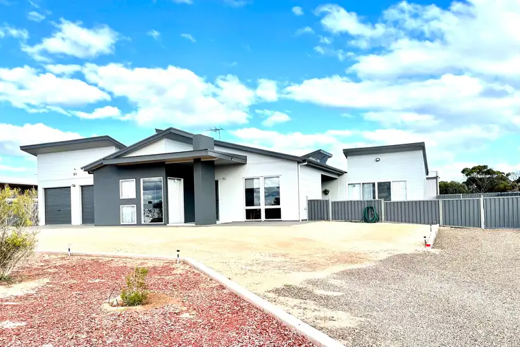 31 Laguna Avenue, Ceduna Waters SA 5690