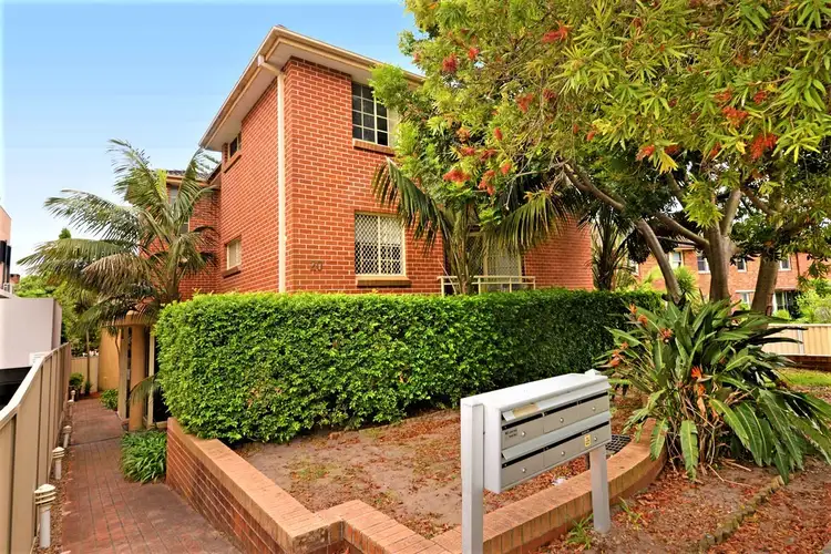 2/20 New Orleans Crescent, Maroubra NSW 2035