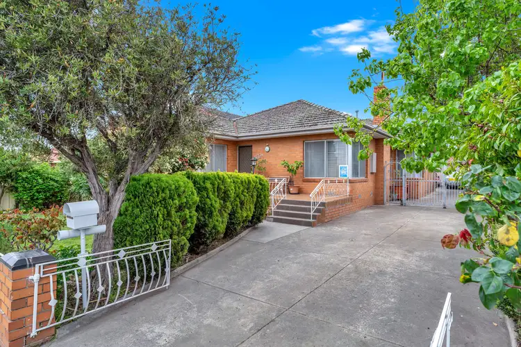 30 Dredge Street, Reservoir VIC 3073