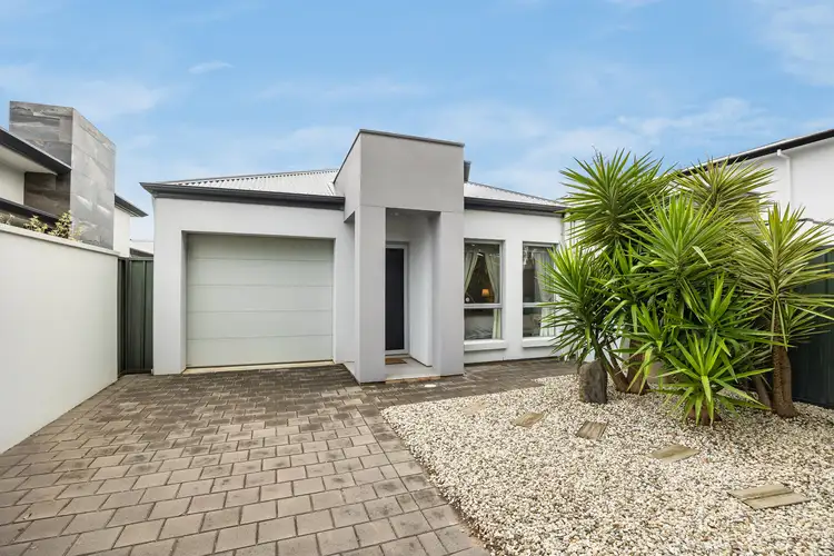 13 Centre Street, Largs Bay SA 5016