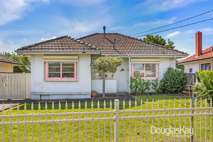 9 Lowe Crescent, Sunshine VIC 3020