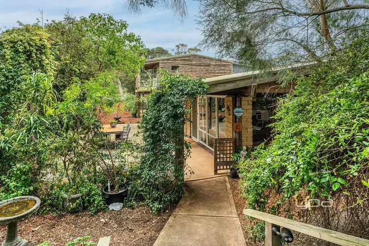 27 Evans Street