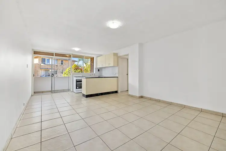 6/32 Brittain Crescent