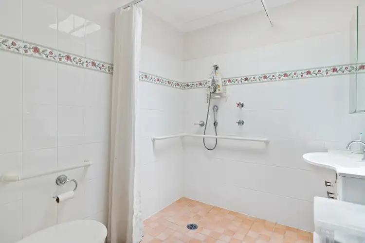 Sixth view of Homely block of units listing, 4 Addison Road, New Lambton NSW 2305