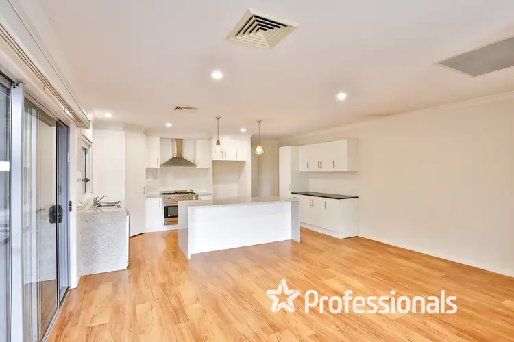 Third view of Homely house listing, 5 Maribyrnong Court, Red Cliffs VIC 3496