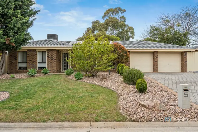 5 Balmoral Court, Morphett Vale SA 5162
