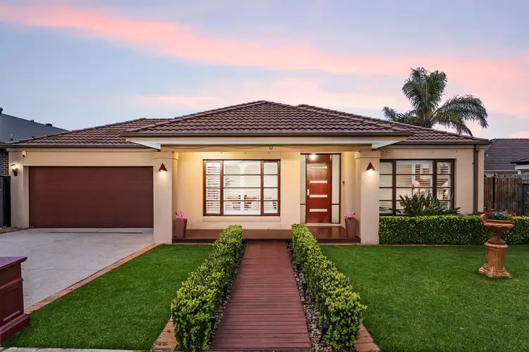 4 Sinclair Avenue, Hillside VIC 3037