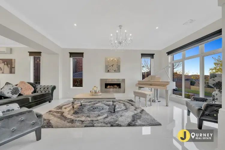 Third view of Homely house listing, 8 Valda Close, Berwick VIC 3806