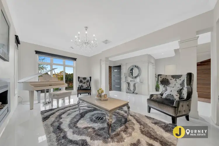 Fourth view of Homely house listing, 8 Valda Close, Berwick VIC 3806