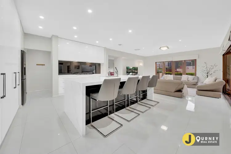 Fifth view of Homely house listing, 8 Valda Close, Berwick VIC 3806