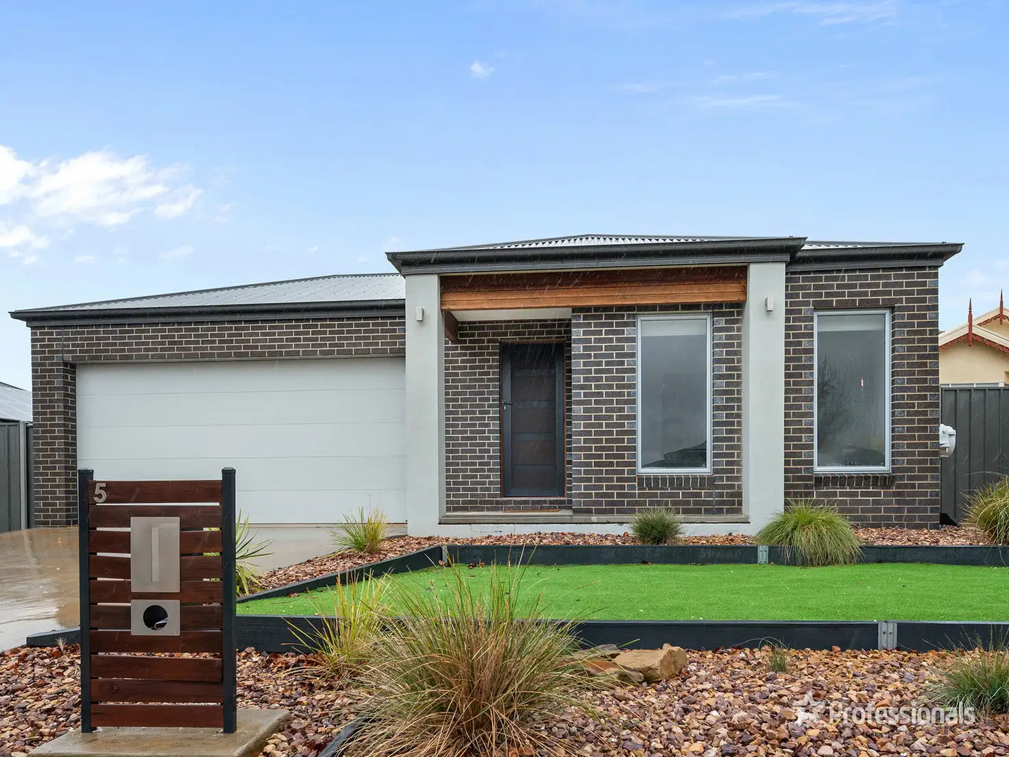 Main view of Homely house listing, 5 Forest View Drive, Maryborough VIC 3465