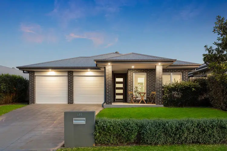 104 Awabakal Drive, Fletcher NSW 2287