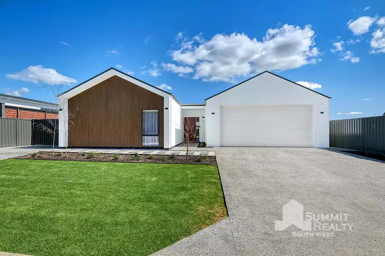 16 Sykes Avenue, Burekup WA 6227