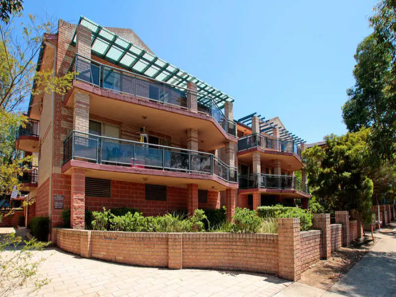 Main view of Homely unit listing, 4/18-20 Marsden Street, Granville NSW 2142