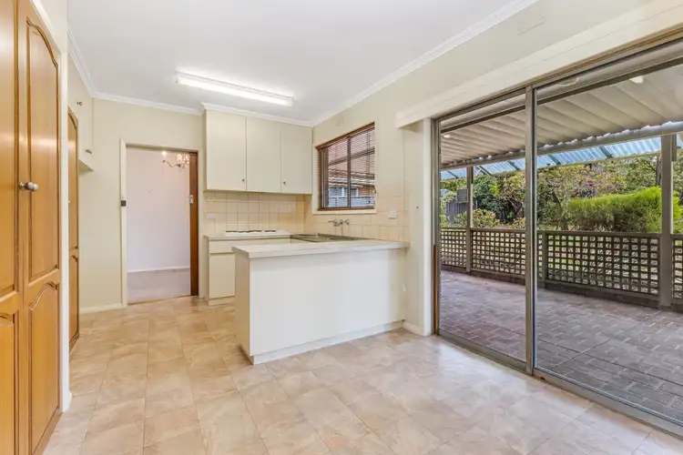Fifth view of Homely house listing, 4 Maxwell Crescent, Strathdale VIC 3550