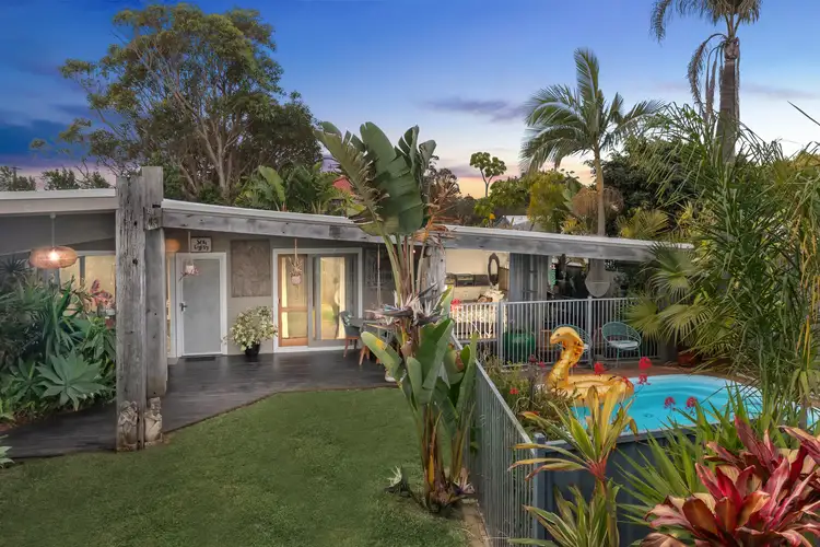 71 Wall Road, Gorokan NSW 2263