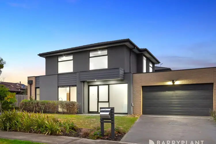 Main view of Homely townhouse listing, 1/51 King Parade, Knoxfield VIC 3180