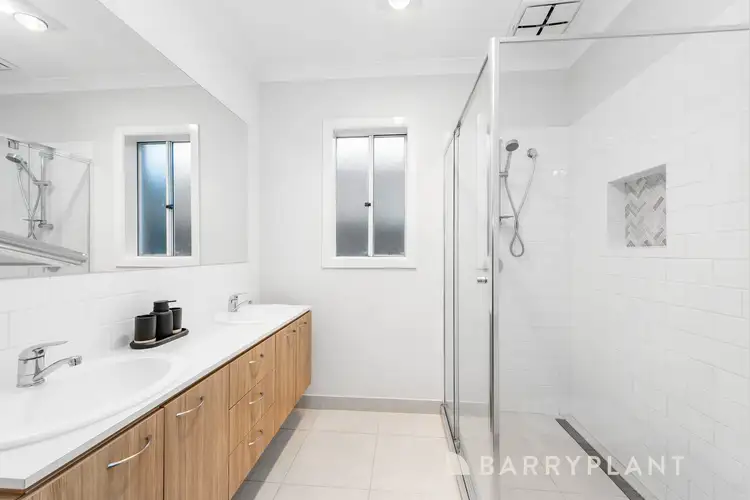 Fifth view of Homely house listing, 9 Yellowfin Drive, Tarneit VIC 3029