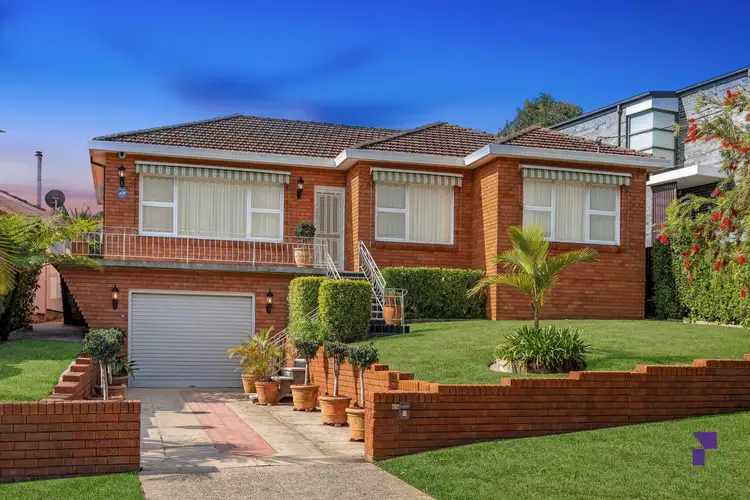 4 Suva Crescent, Greenacre NSW 2190